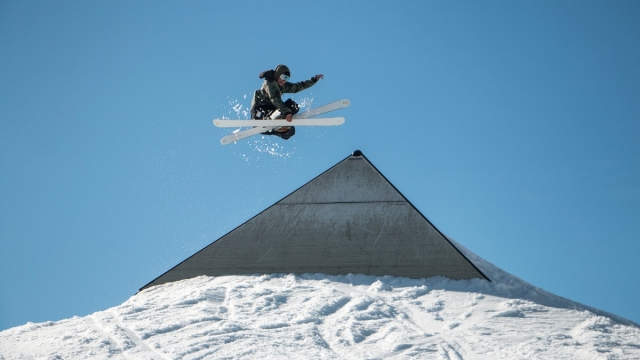 乒乓球台桌厚度