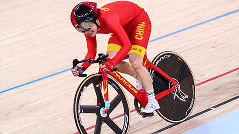 了解塑胶跑道彩色颗粒材质的选择范围